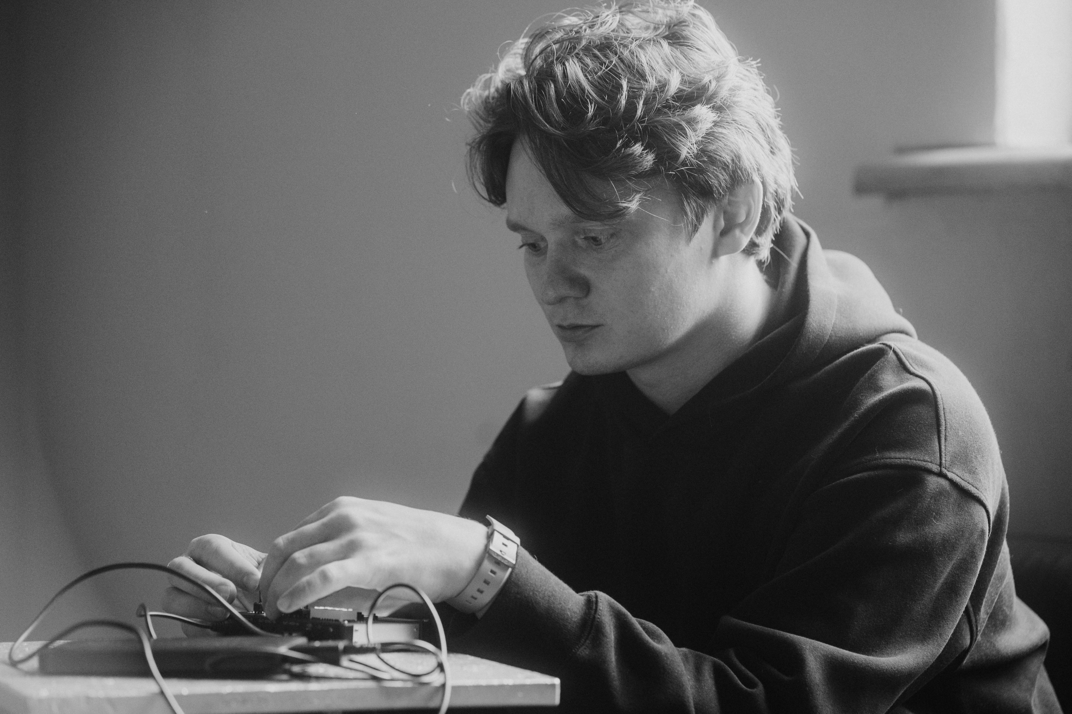 играю синтезатор